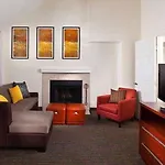 Hotel By Marriott Airport Nashville