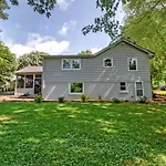 Holiday home Walk To Trails & Fishing Spots! Lake Ozark Escape *