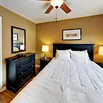 Landmark Mcmillin Court Apartment 14