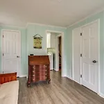 Retreat In East Nashville