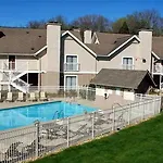By Marriott Airport Nashville