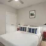 Mint House - Music Row Aparthotel 3*