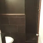 Contemporary Paradise W/ Private Bathroom Homestay