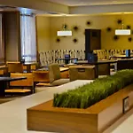 Courtyard By Marriott Vanderbilt West End Nashville
