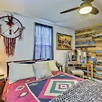 Nashville Home With Fire Pit And Yard, 3 Mi To Dwtn