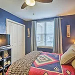 Nashville Home With Fire Pit And Yard, 3 Mi To Dwtn