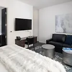 121 Hotel