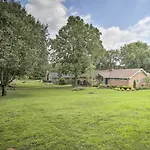 Nashville Apt With Patio, 3 Mi To Grand Ole Opry