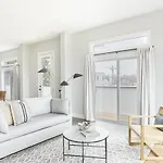 Sonder The Retreat Aparthotel Nashville
