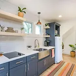 Calvin Garden Getaway Holiday home *