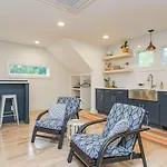 Calvin Garden Getaway Nashville
