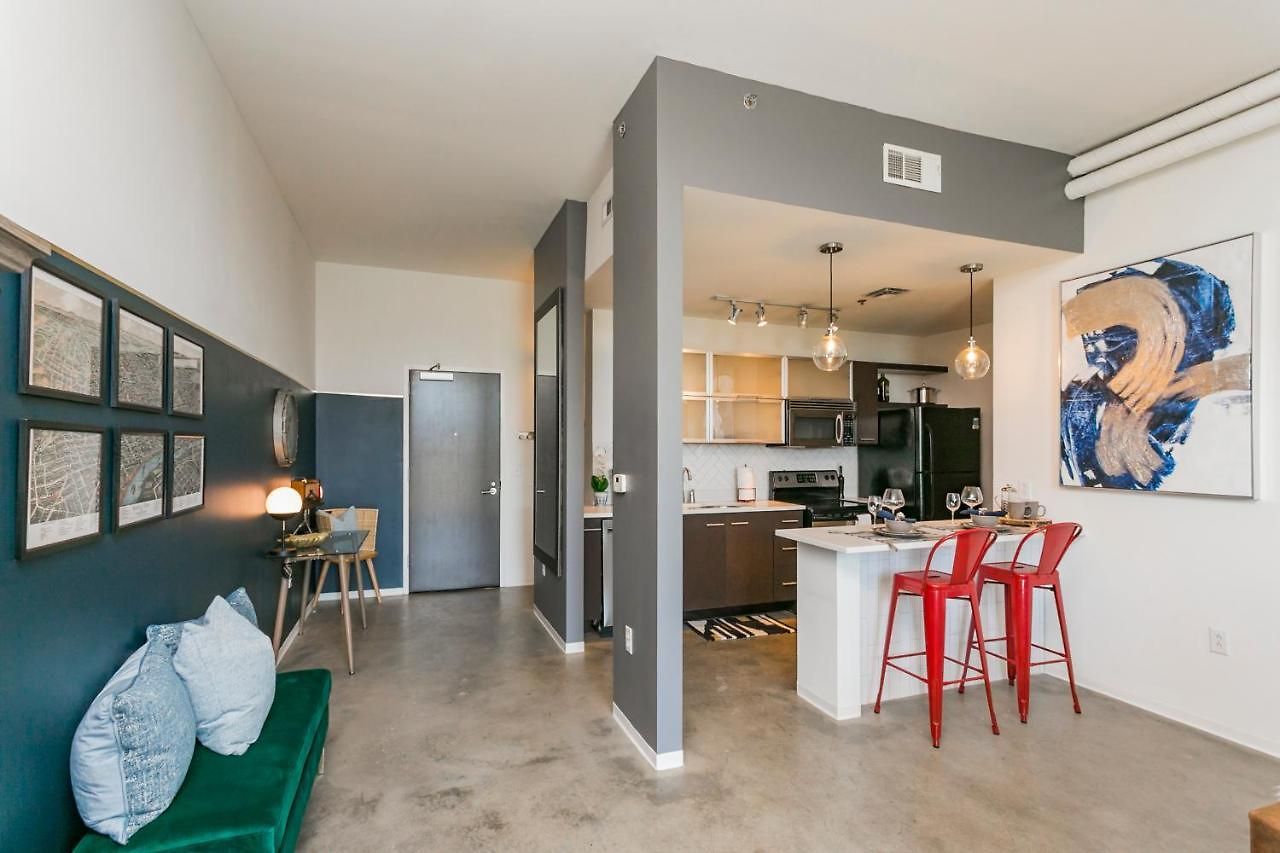Mid Century Modern Downtown 30+ Night Min Holiday home Nashville