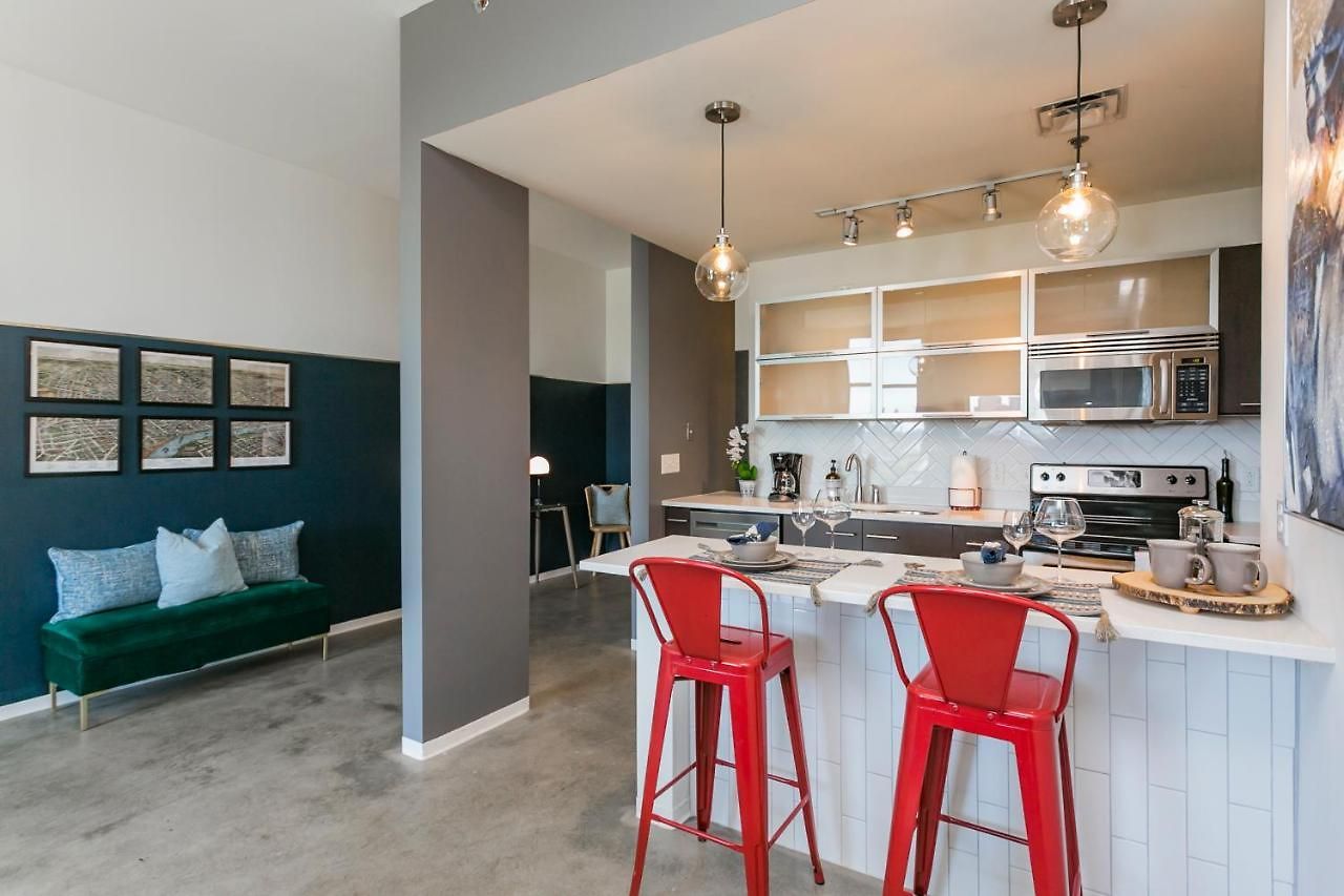 Mid Century Modern Downtown 30+ Night Min * Nashville
