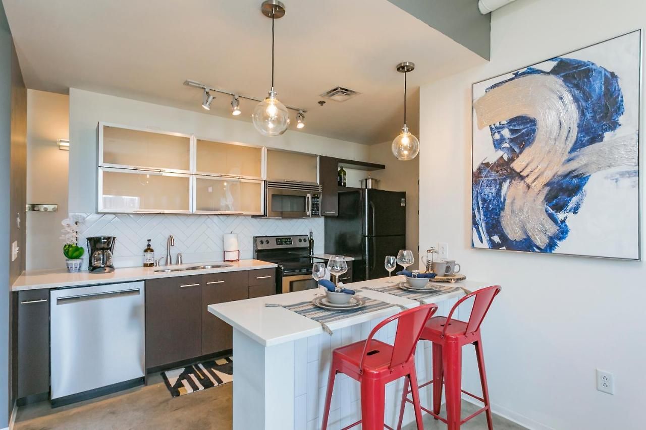 Mid Century Modern Downtown 30+ Night Min * Nashville