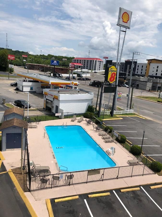 Super 8 By Wyndham Downtown Hotel 2*