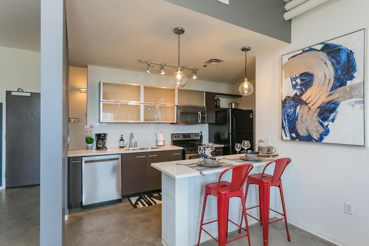 Mid Century Modern Downtown 30+ Night Min * Nashville