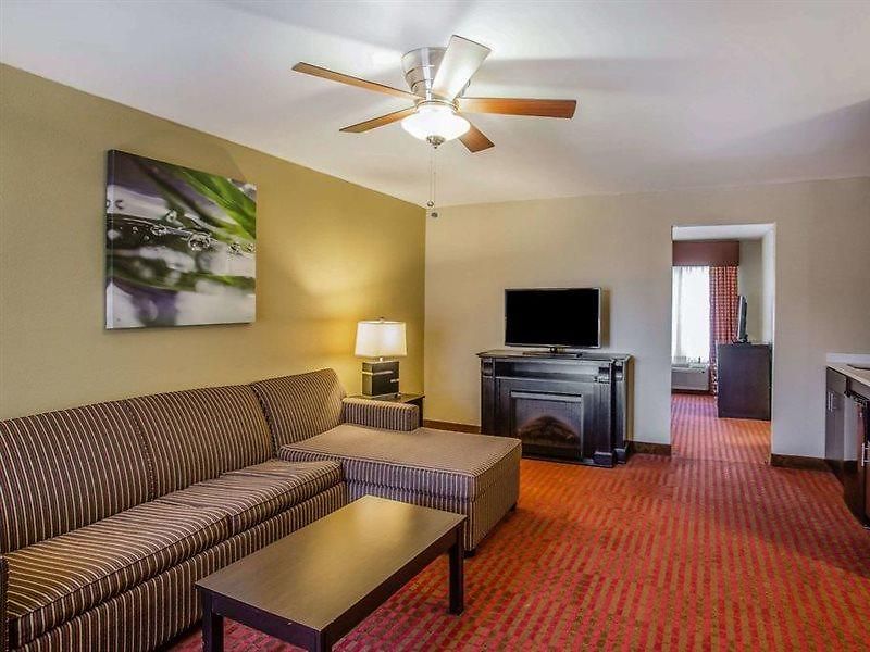 Hotel Quality Airport Nashville