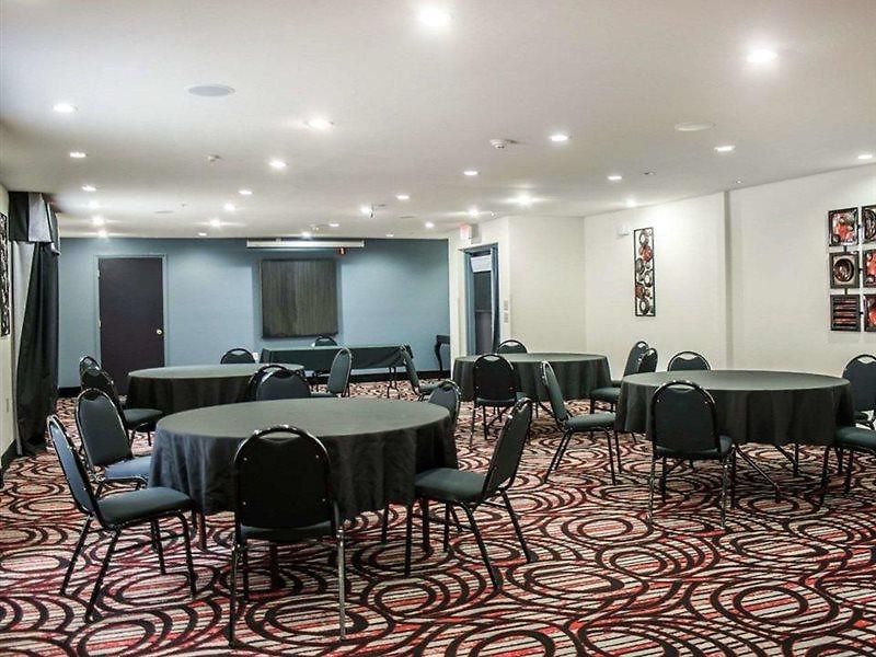 Comfort Airport - Bna Hotel