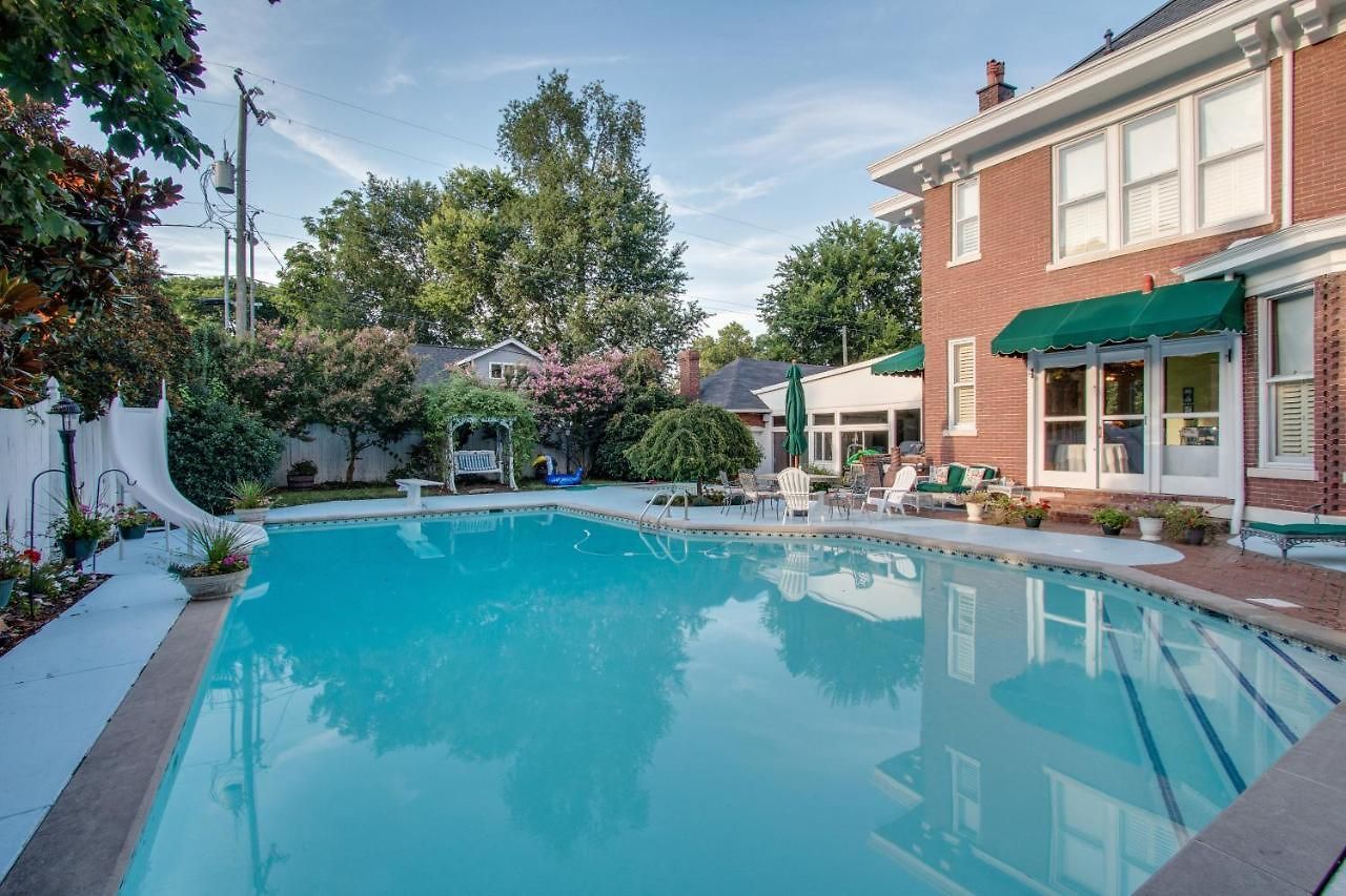 The Timothy Demonbreun House Bed & Breakfast Nashville