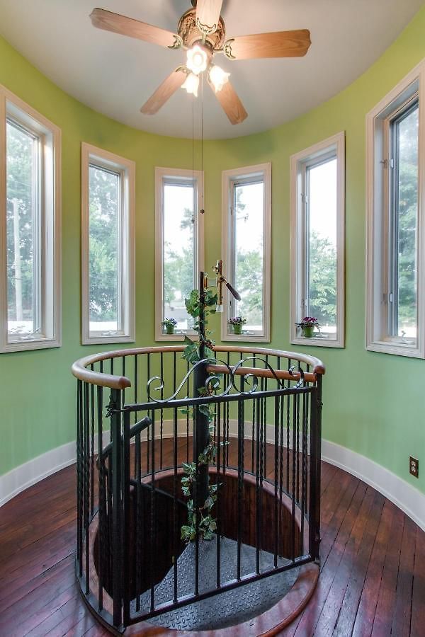 The Timothy Demonbreun House Bed & Breakfast