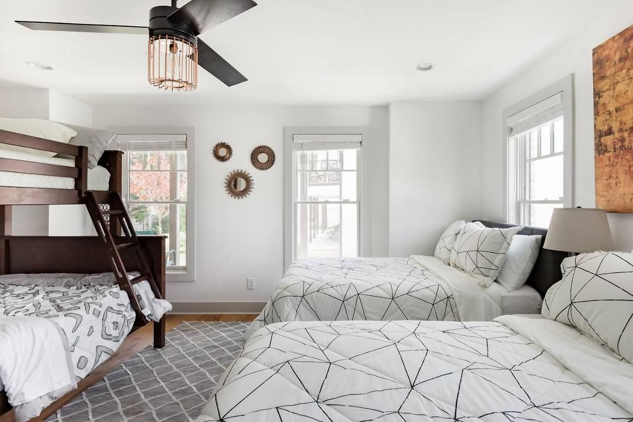 Brand New Luxury Near Downtown Holiday home Nashville