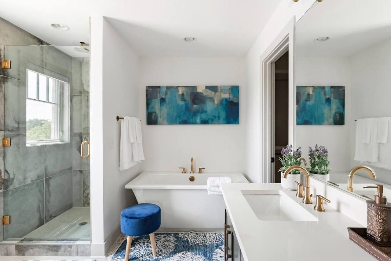 Holiday home Brand New Luxury Near Downtown
