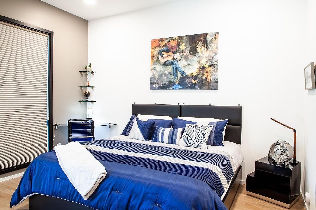 Urban Lux Modern 2 Bdr/2 Ba Condo