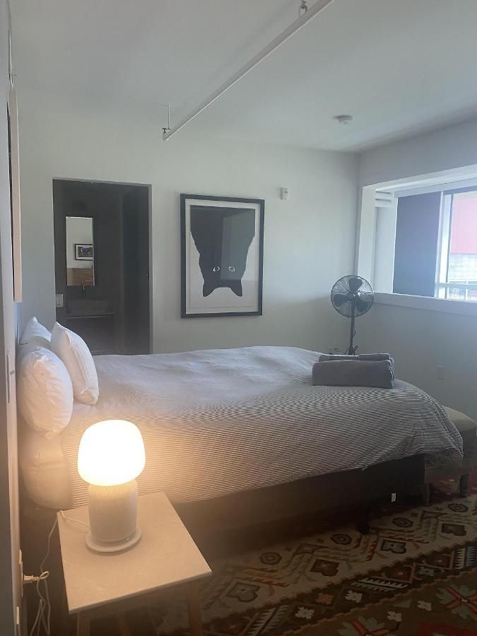 Holiday home Artsy Chic 1br 30day Min With Wifi Ac Parking Tv Furnished Rooftop Nashville