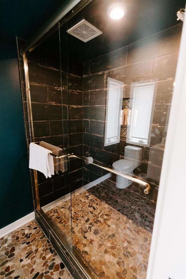 Ironwood Grove, Tiny House 4*