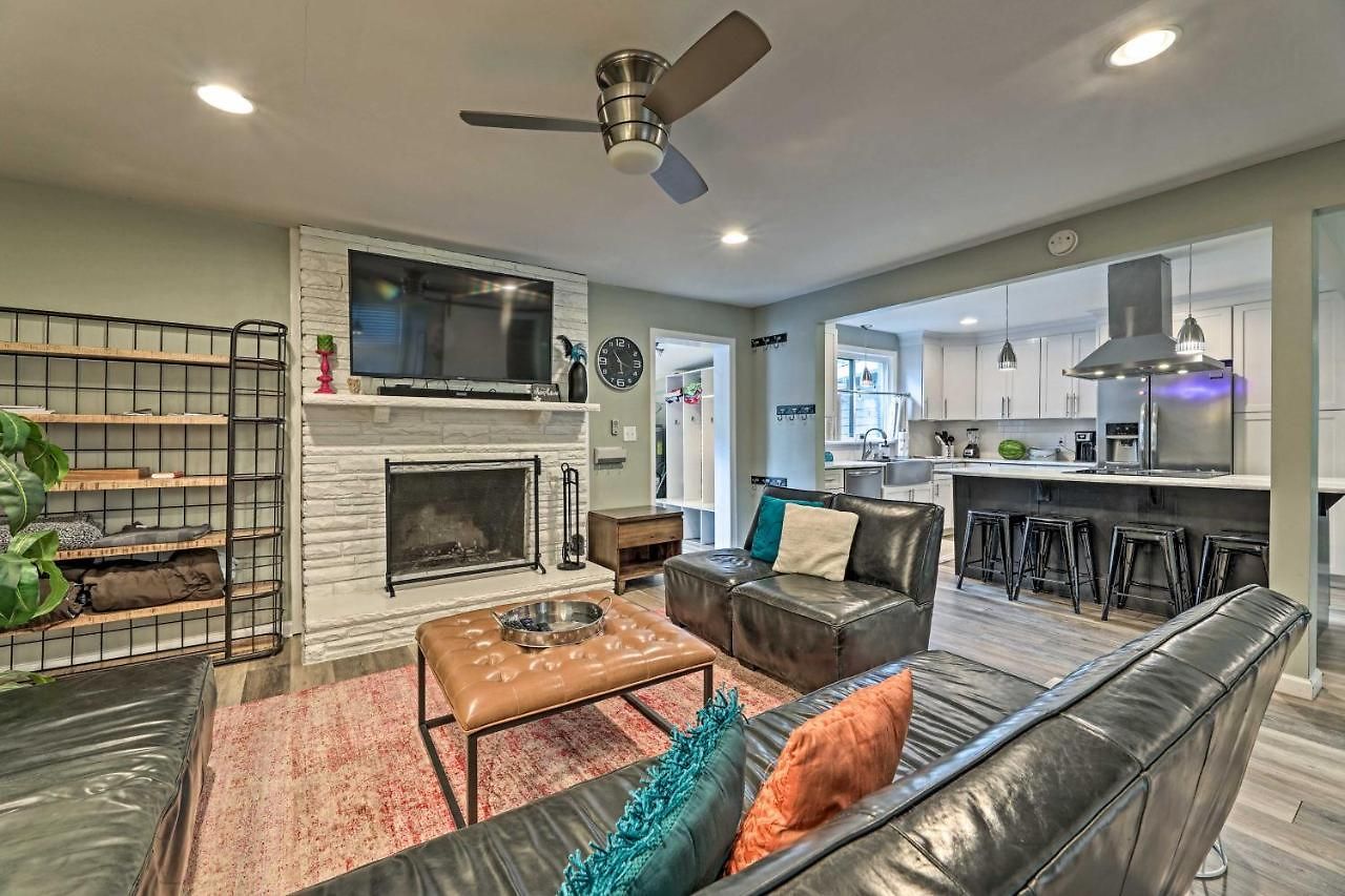 Holiday home Quiet Area W/ Pool - 15 Mi To Dtwn