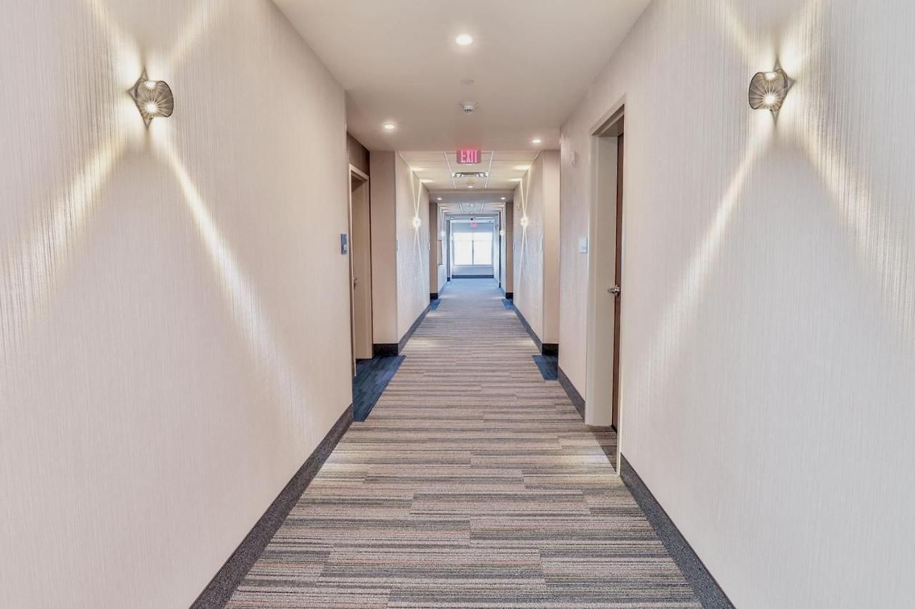 Express & - Metrocenter Downtown By Ihg Hotel