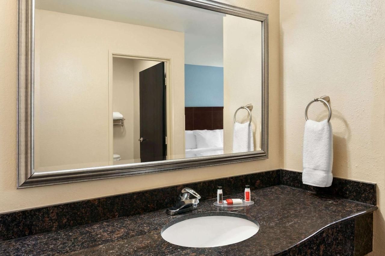 Luxe Hotel 2*