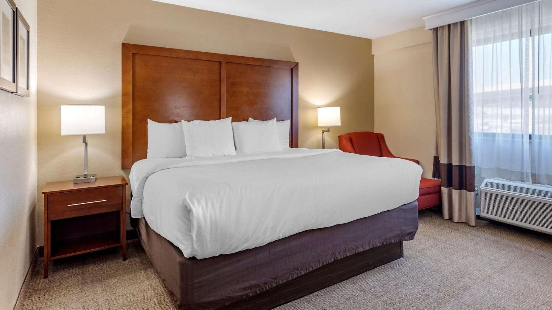 Comfort West Inn