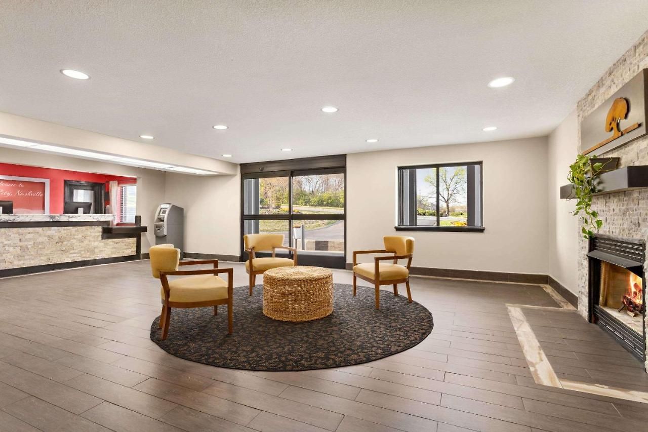 Luxe Hotel