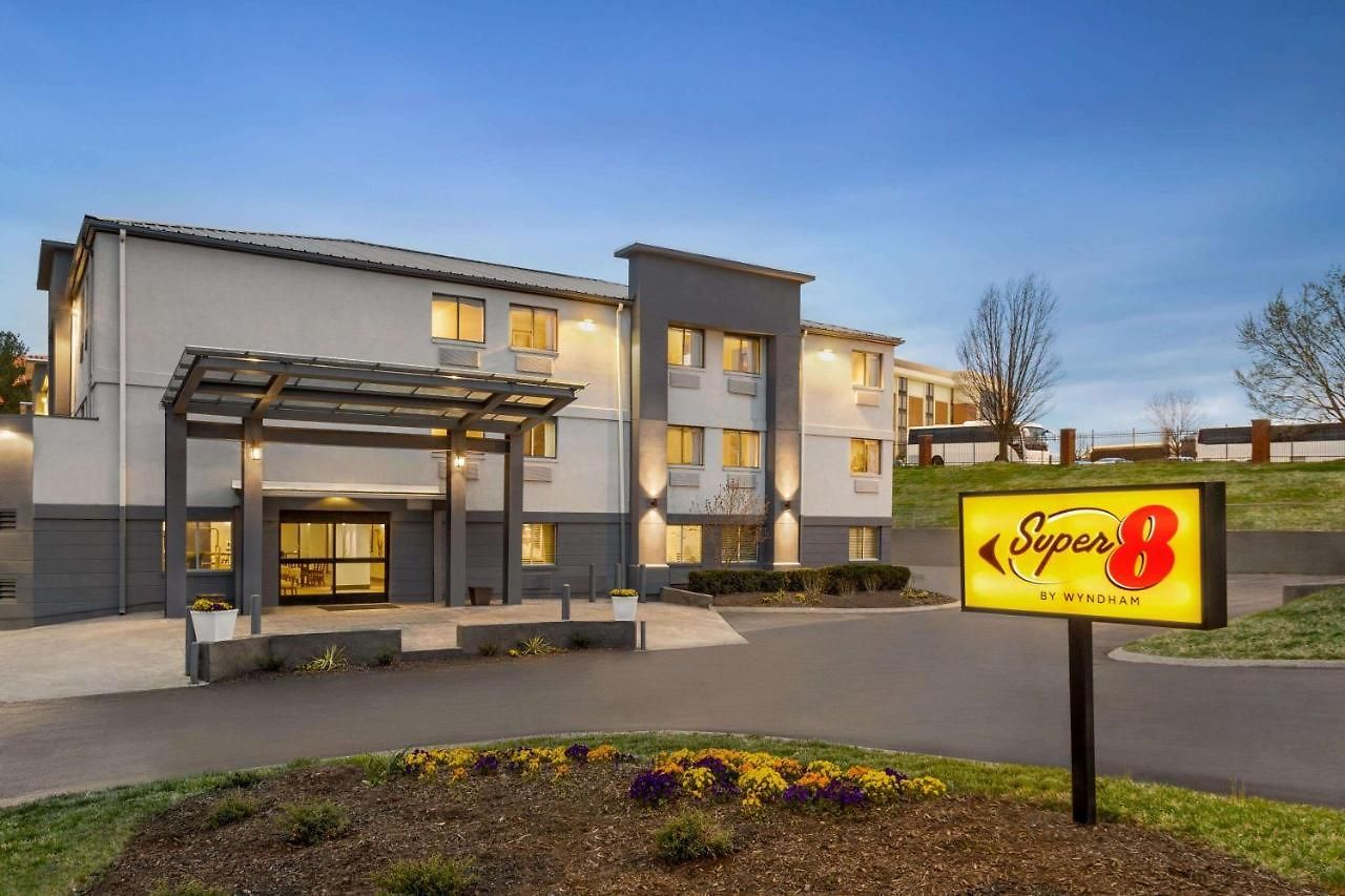 Luxe Hotel 2*