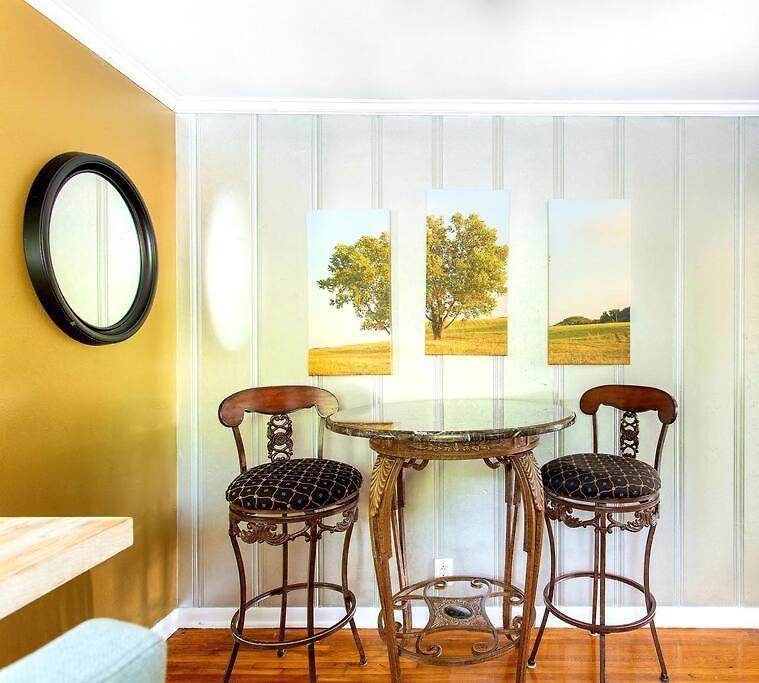 Hip Donelson Gem Guest house *