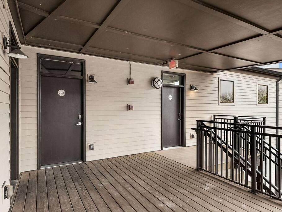 Music Row Pearls With Vandy And Belmont At Your Doorstep
