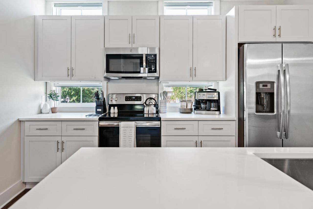 3 Bedroom Townhome In The Heart Of Nashville! * Nashville