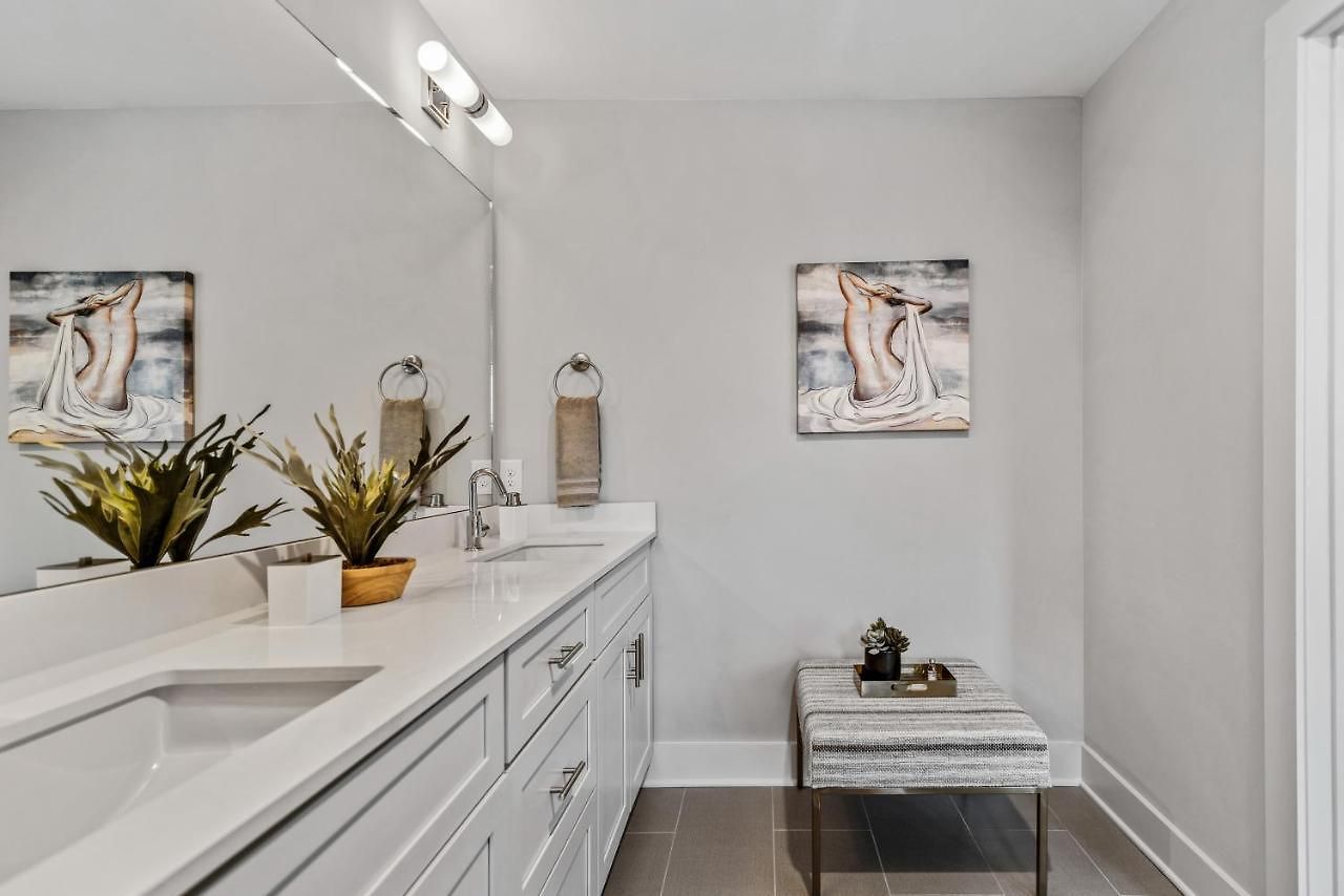 3 Bedroom Townhome In The Heart Of Nashville! * Nashville