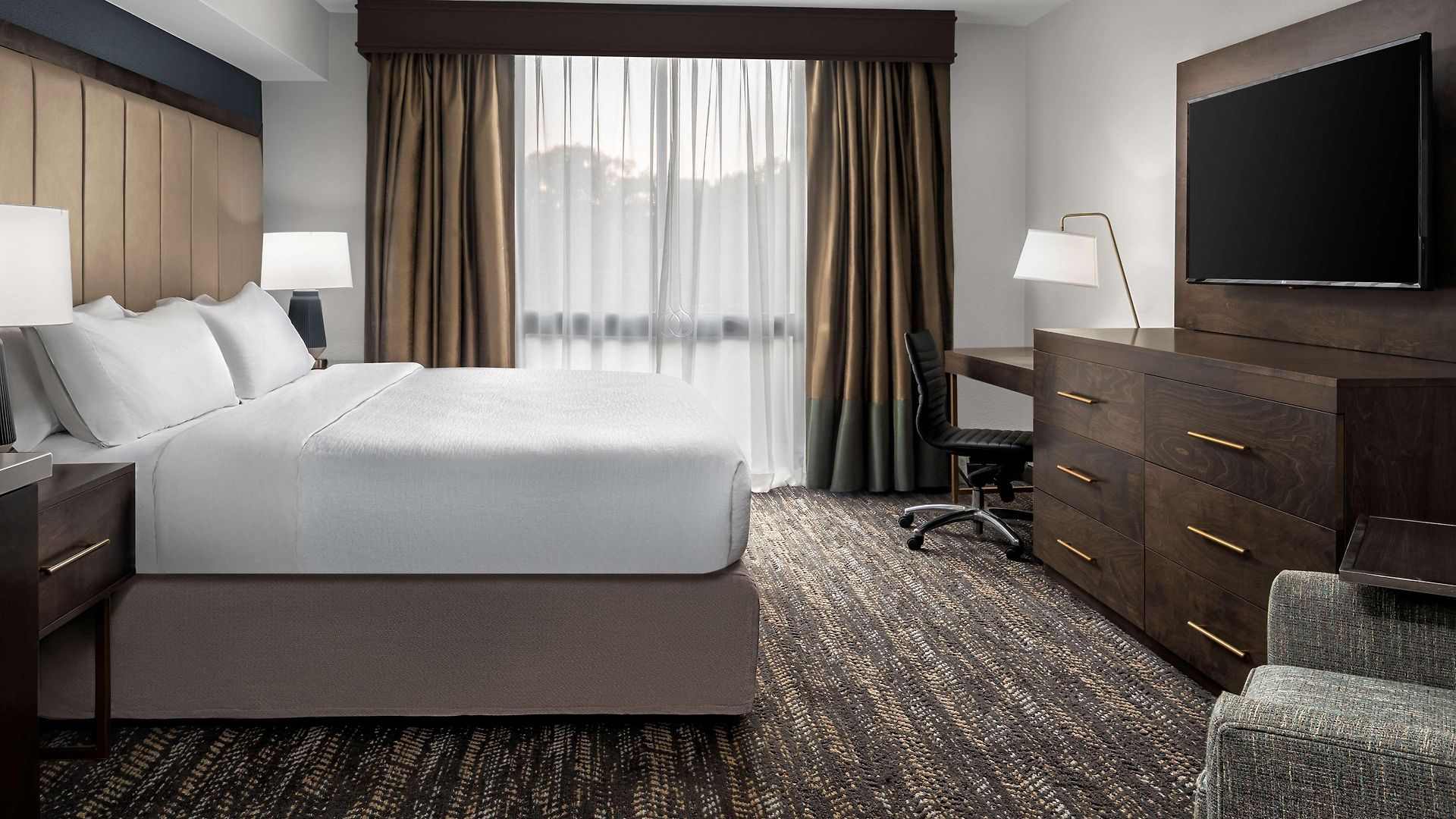 Embassy By Hilton Airport Nashville