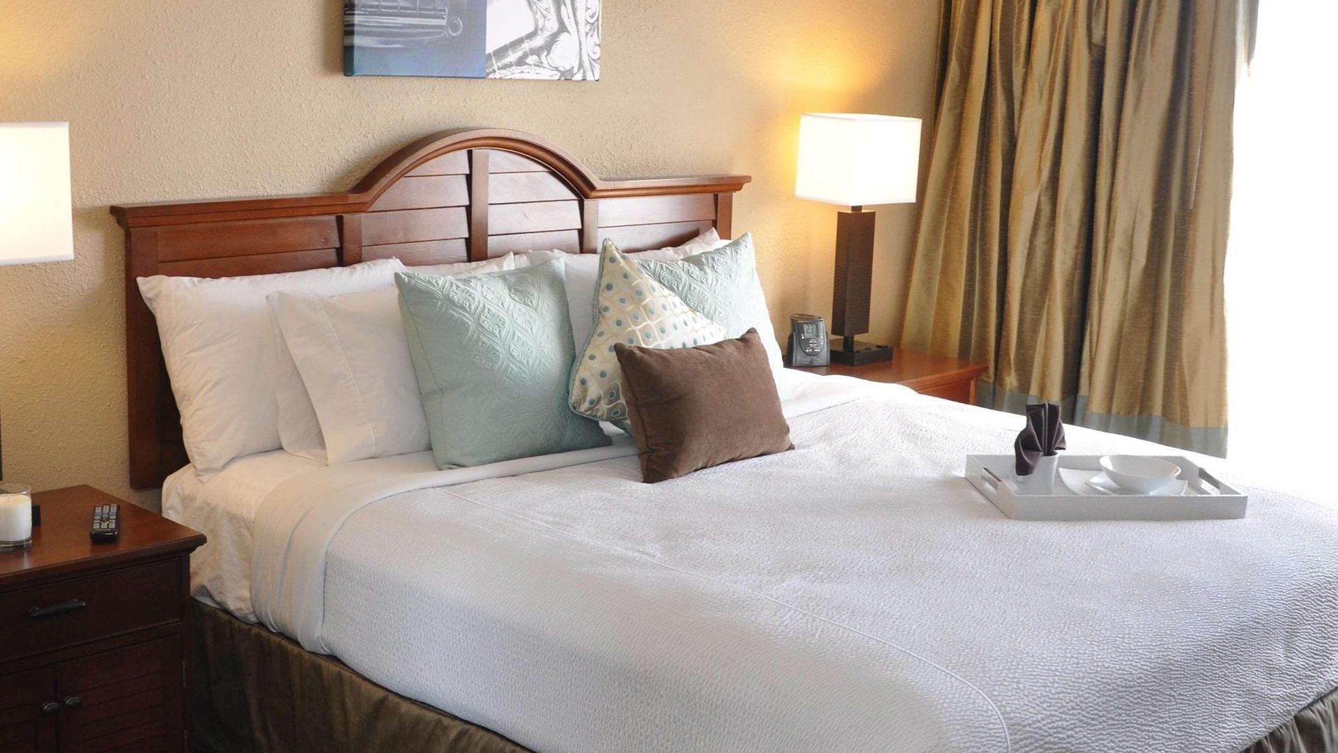Hotel Embassy By Hilton Airport Nashville