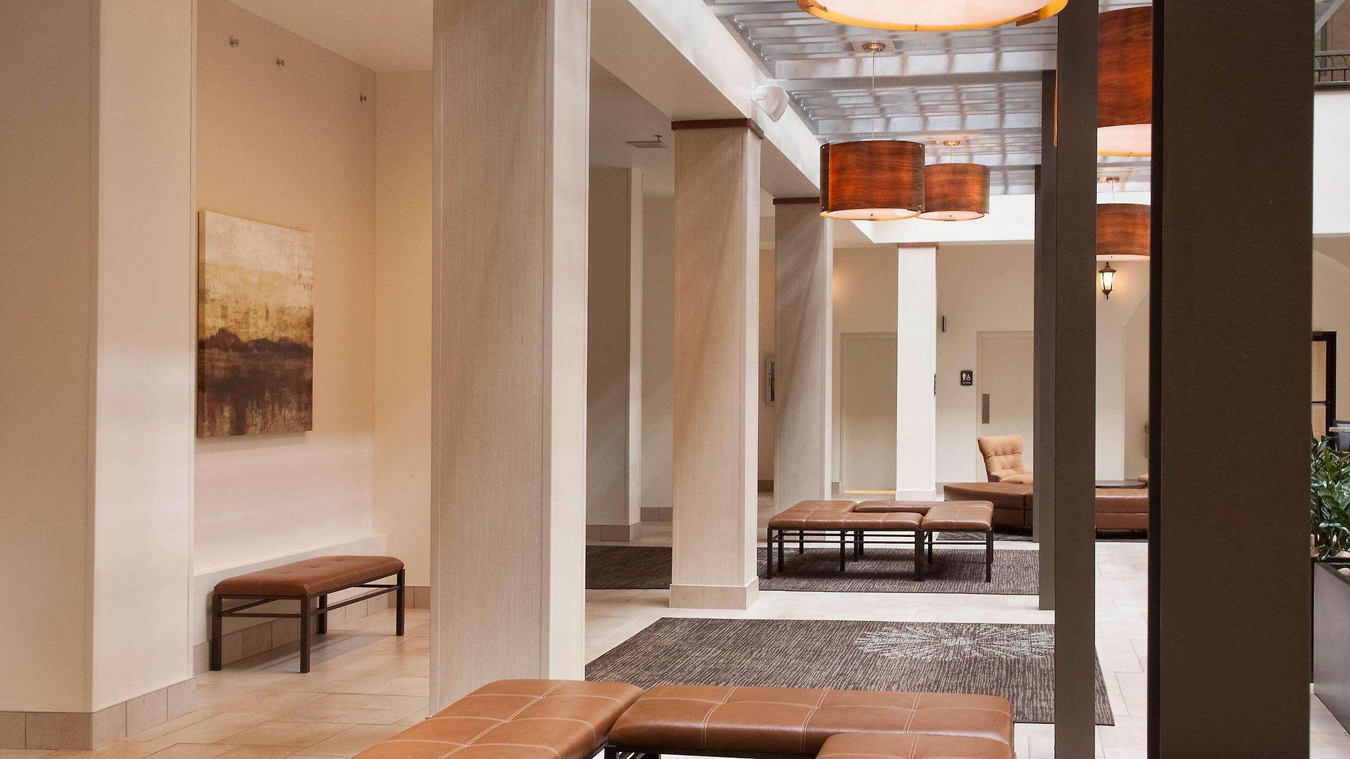 Embassy By Hilton Airport Hotel 4*