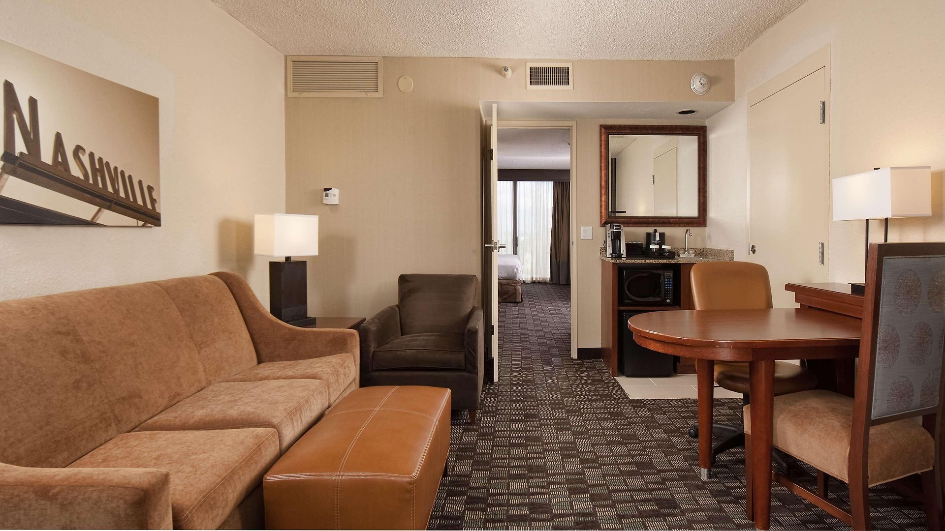 Embassy By Hilton Airport Hotel