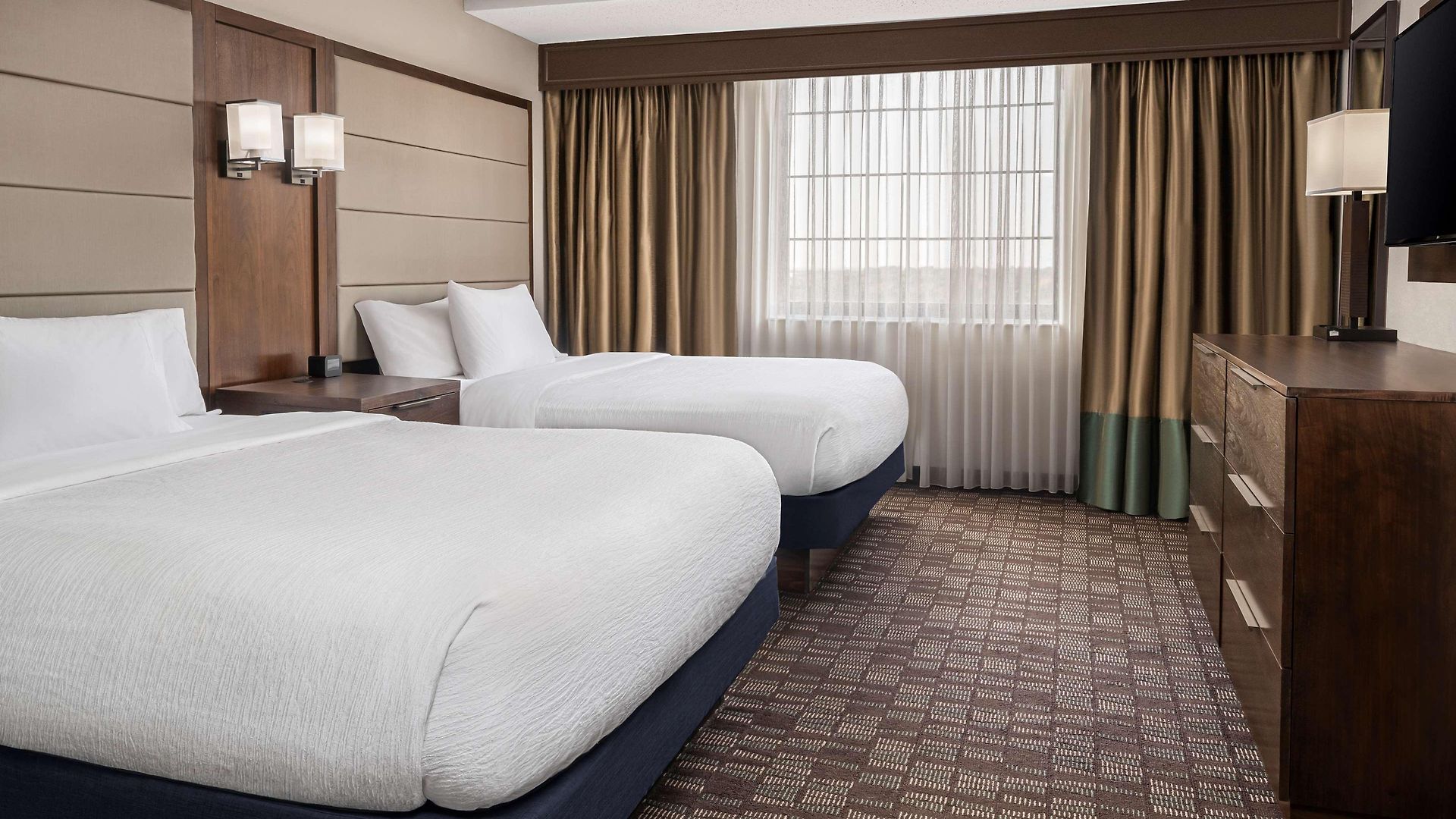 Embassy By Hilton Airport Hotel