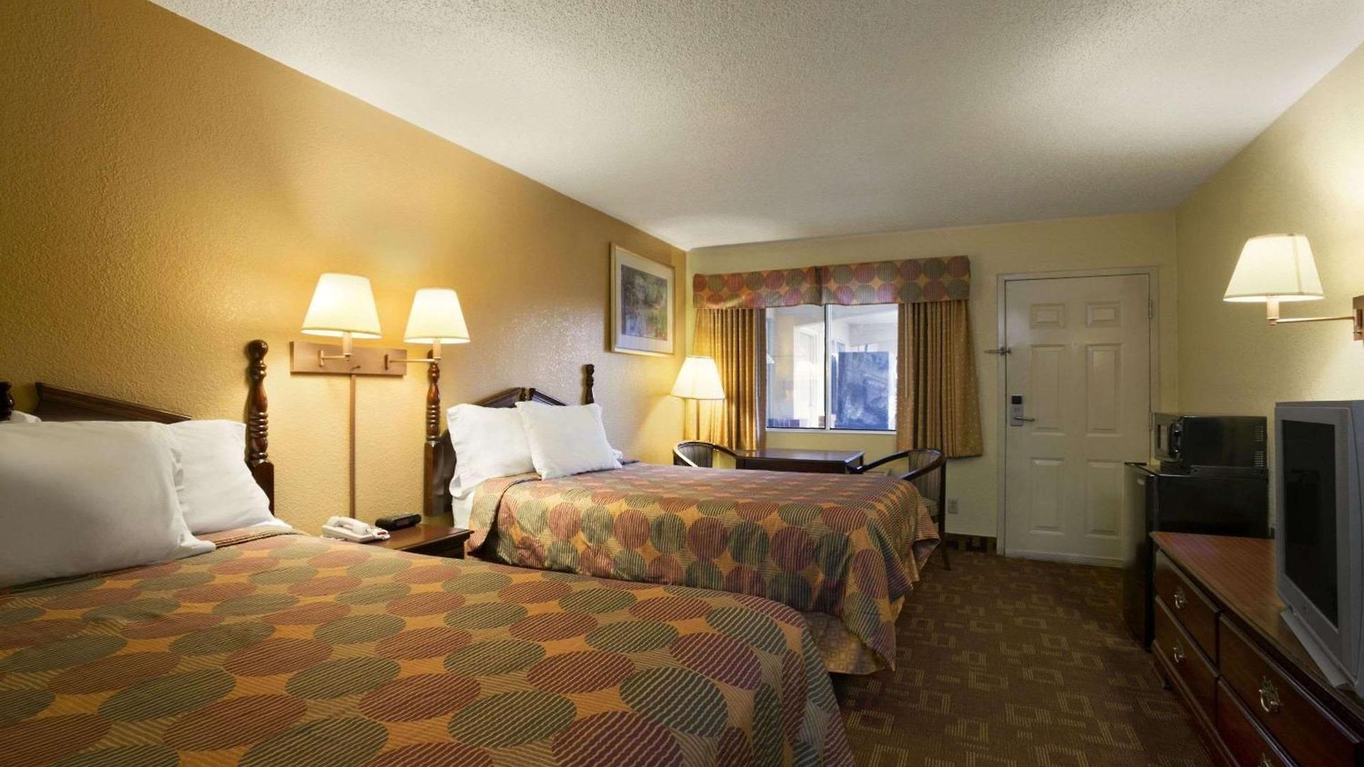 Days By Wyndham Airport East Hotel 2*