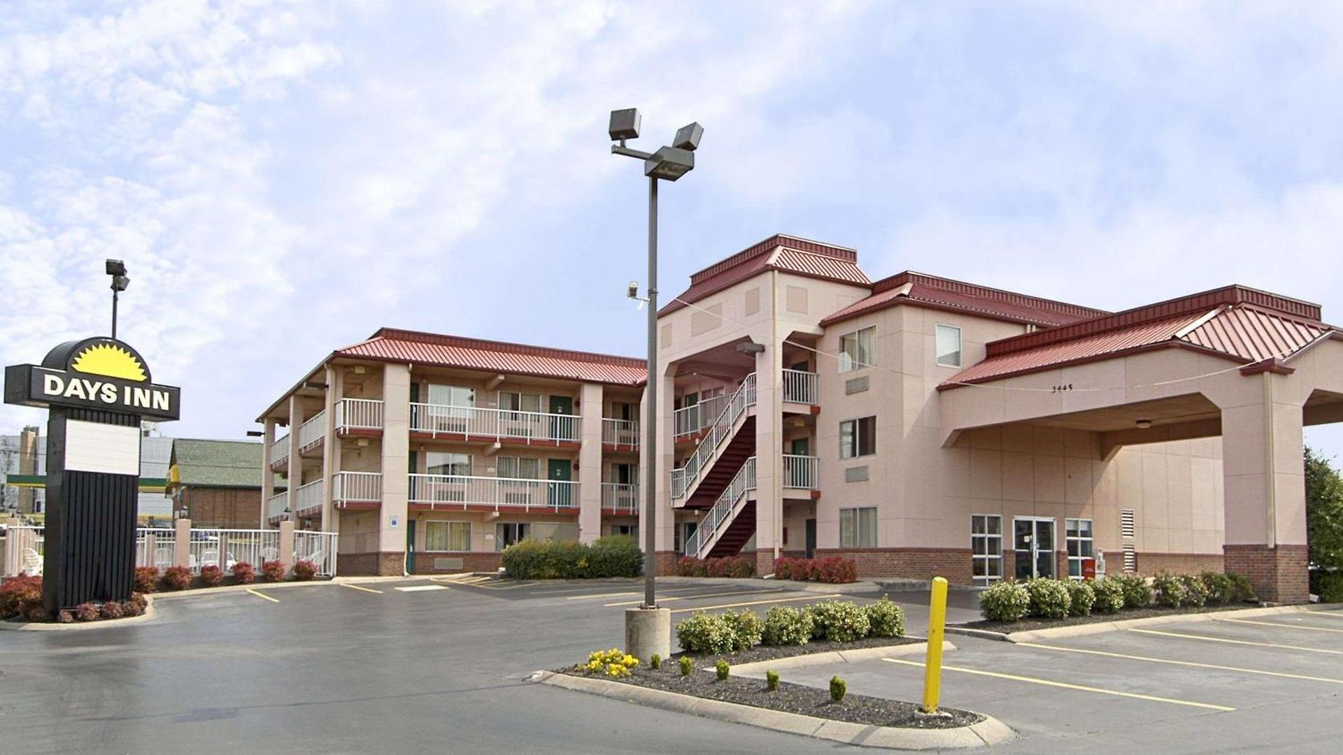 Hotel Days By Wyndham Airport East