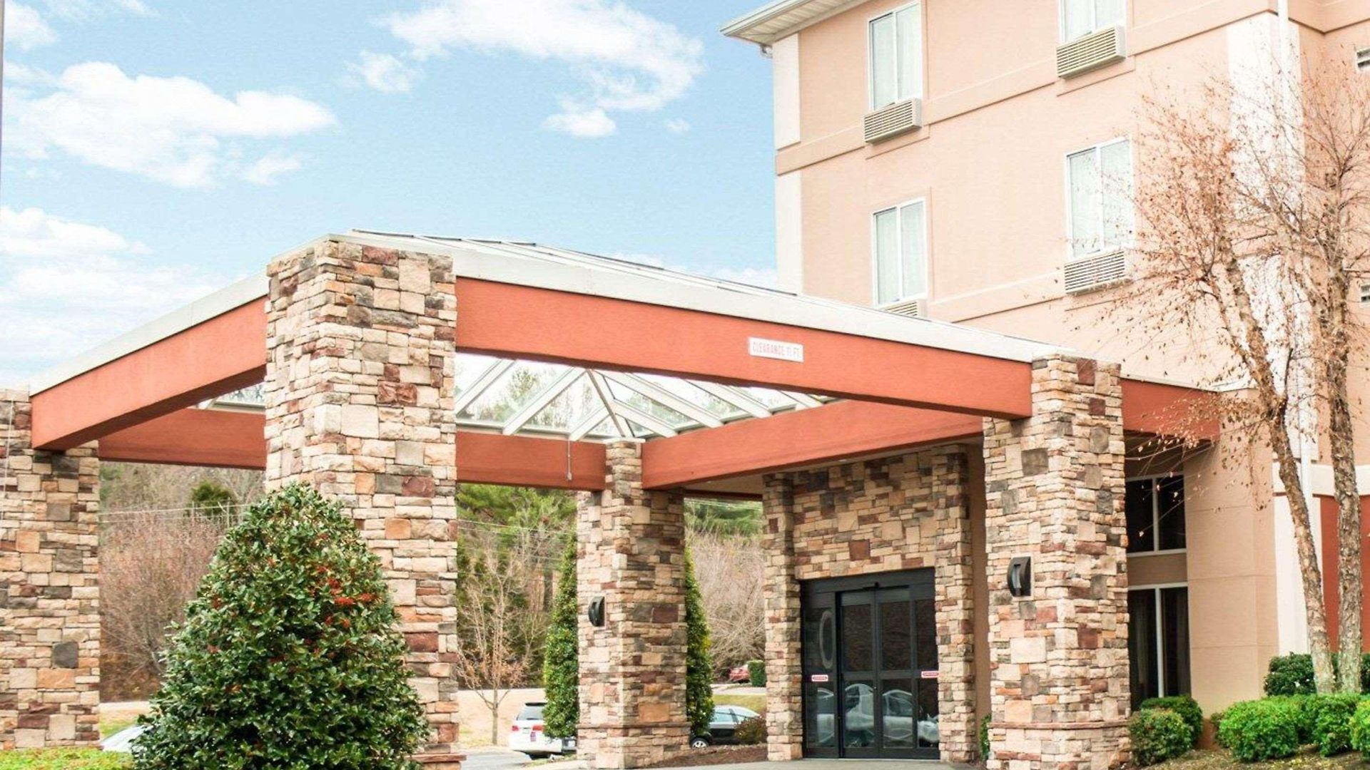 Comfort Airport - Bna Hotel