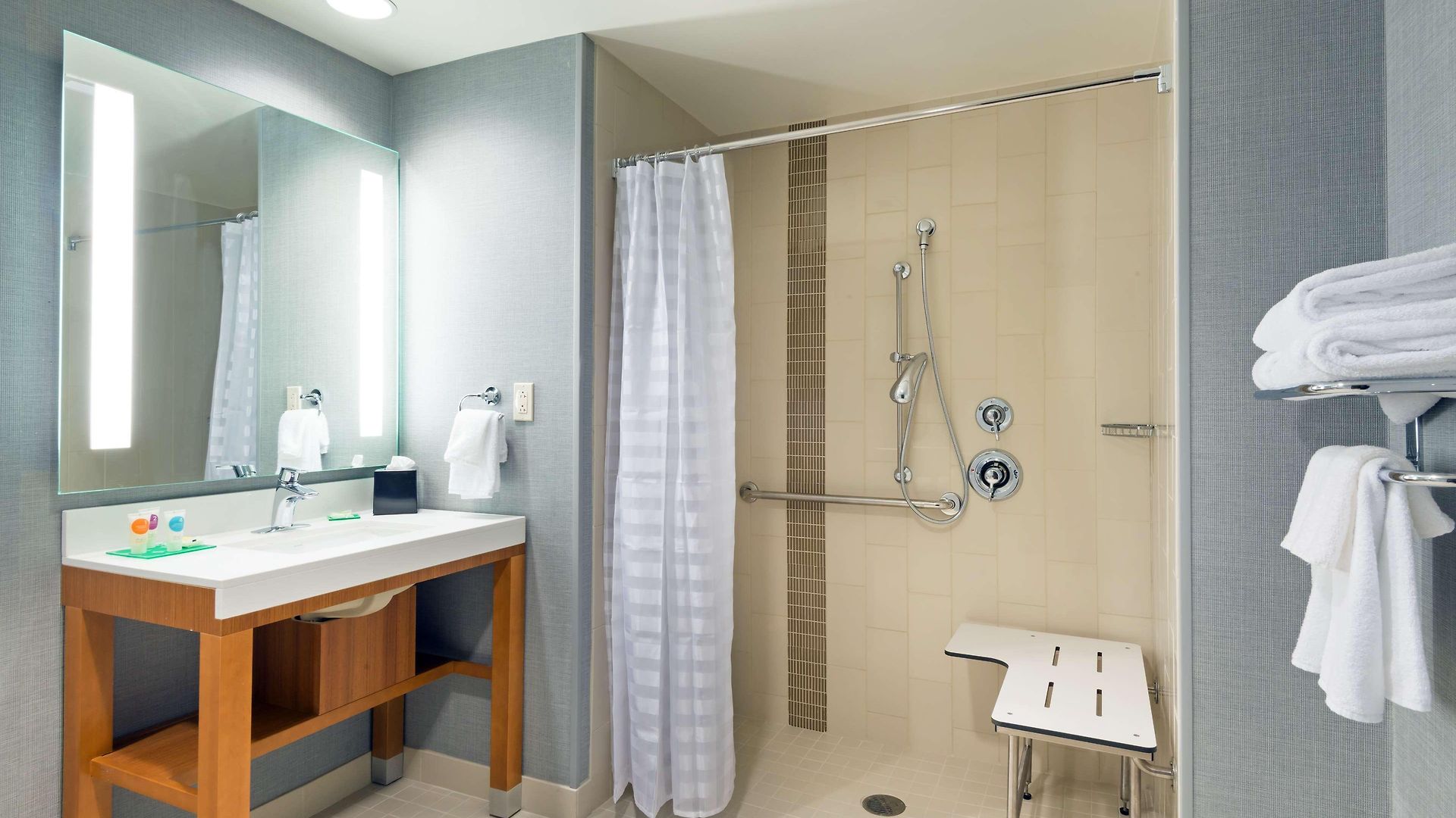 Hyatt Place Downtown Hotel 3*
