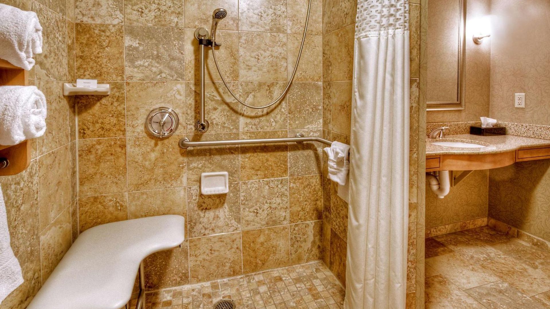 Hotel Hampton & Nashville-vanderbilt-elliston Place