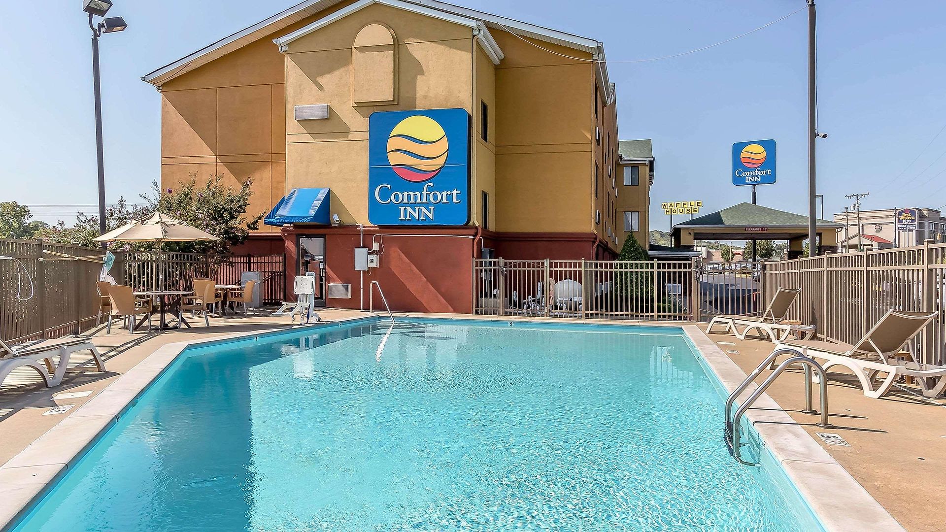 Comfort West Inn
